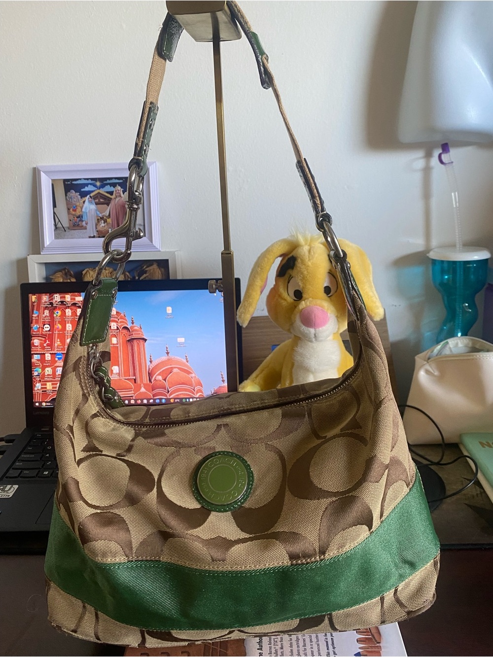 Coach Brown Signature Shoulder Bag with Green Trim - Picture 4 of 11